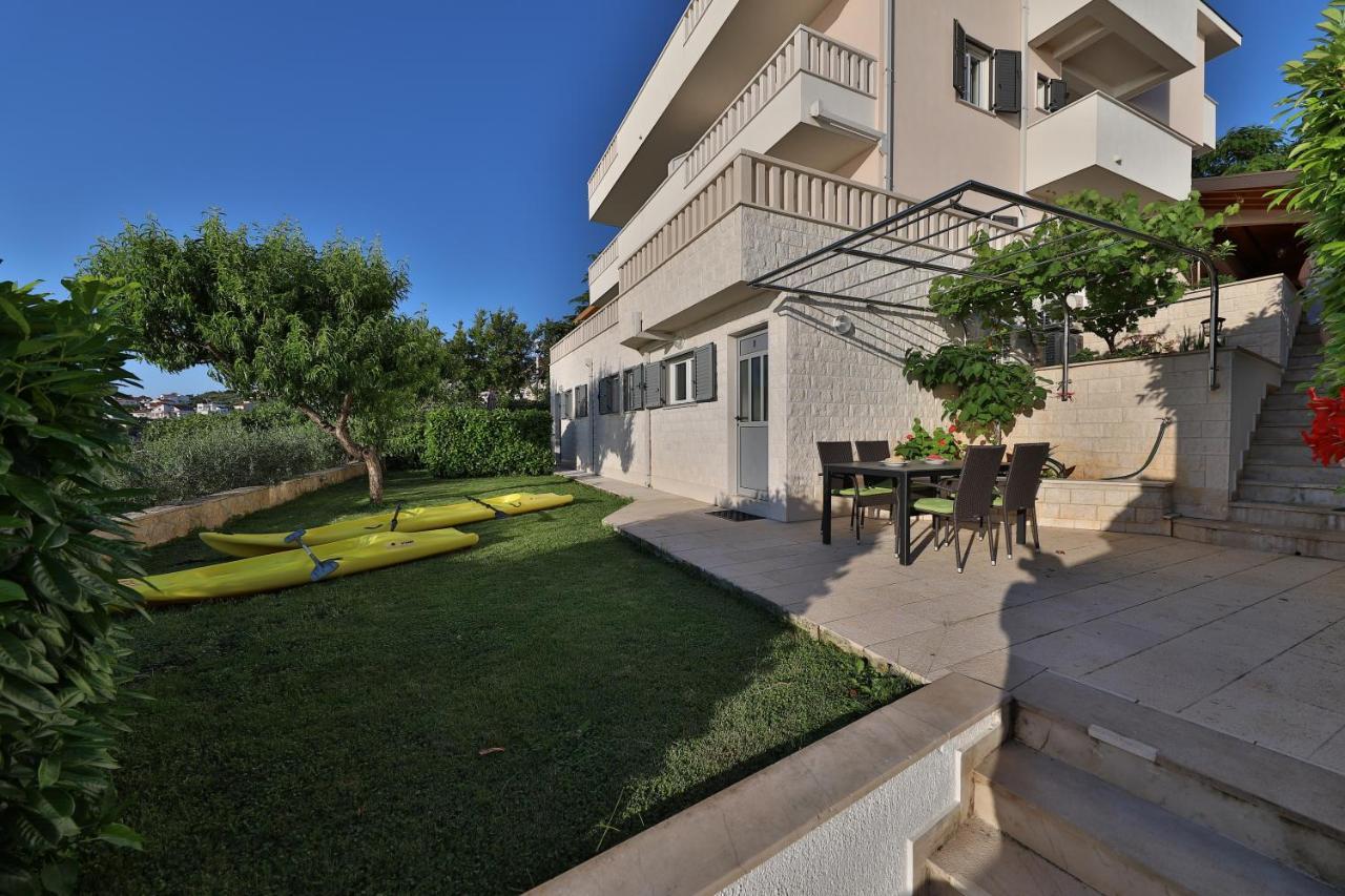 Rajcic Apartments Rogoznica  Exterior photo
