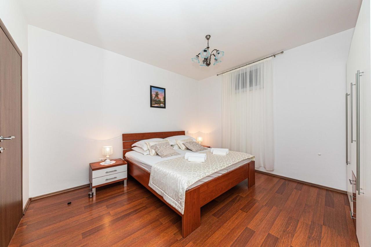 Rajcic Apartments Rogoznica  Exterior photo
